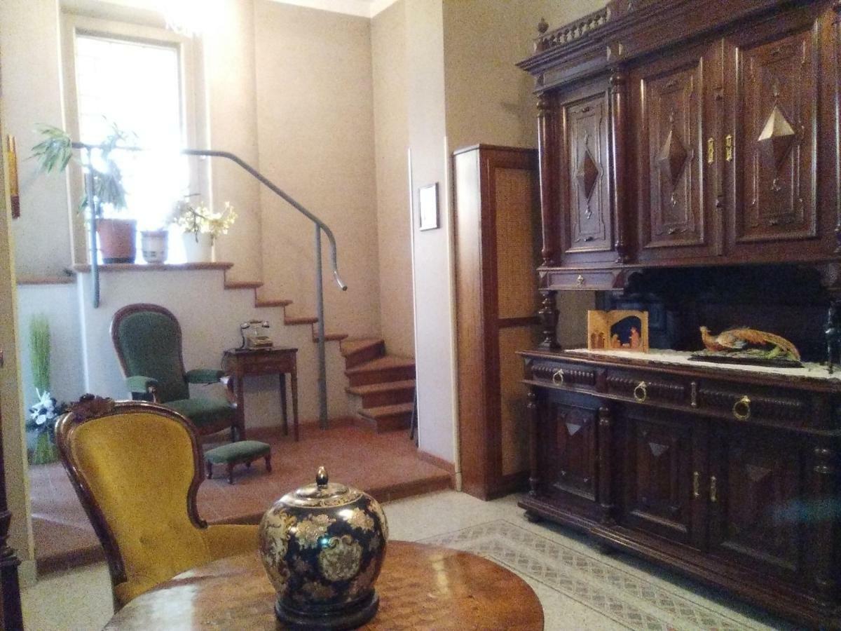 Casa Di Nonna Panzió Vercelli Kültér fotó
